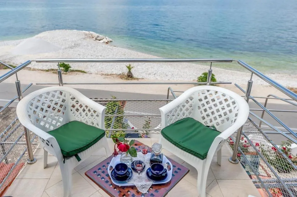 Apartment In Arbanija With Sea View, Balcony, Air Conditioning, Wifi 5138-1 Trogir