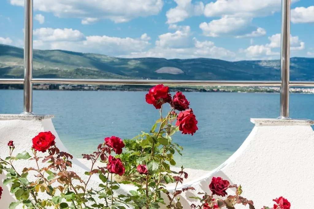 Apartment In Arbanija With Sea View, Balcony, Air Conditioning, Wifi 5138-1 Trogir 0*,  Croatia